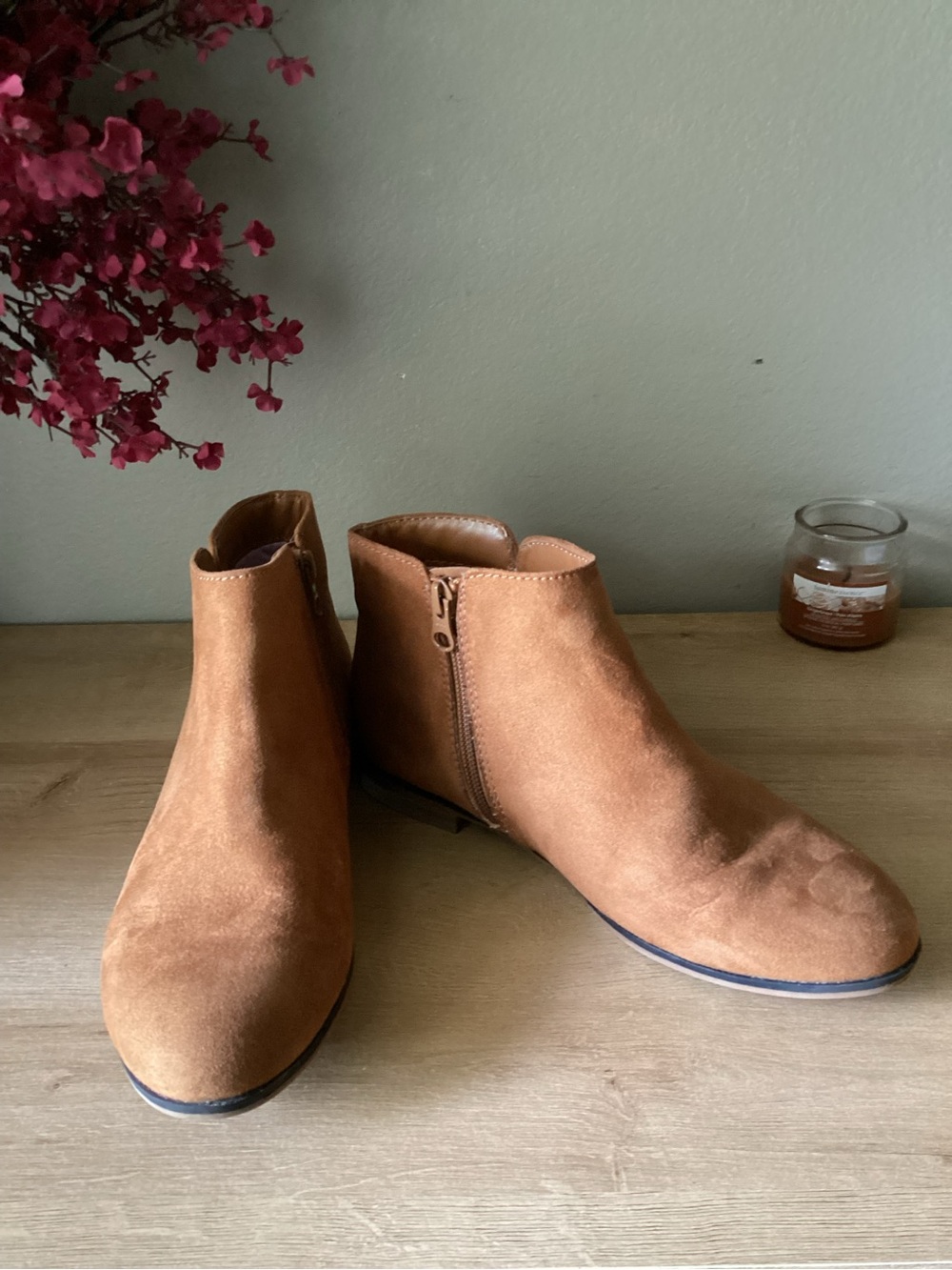 Cognac Faux Suede Side Zip Ankle Booties Size 5 girls